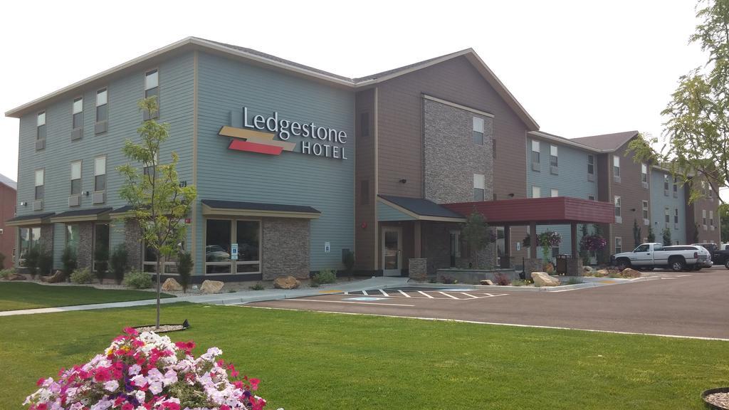 Ledgestone Hotel เวอร์นอล ภายนอก รูปภาพ